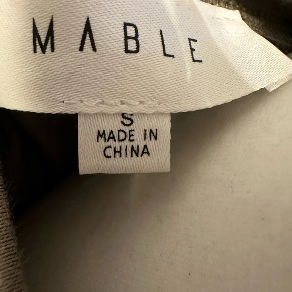 Mable AMORET SLEEVELESS CROP TOP  Small Olive Green - Picture 3 of 4